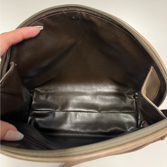 Artbag Vintage Dome Leather Taupe Crossbody Bag Made in Italy - Picture 10 of 16